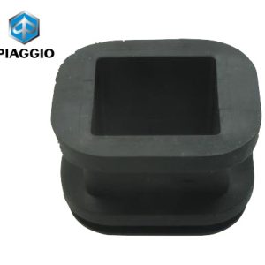 Kabeldoorgang USB-stekker OEM | Vespa Sprint / Primavera ('18-)